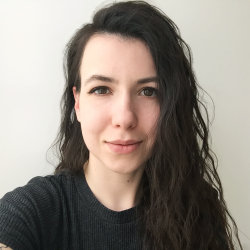 Iulia profile picture