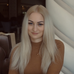 Laura profile picture